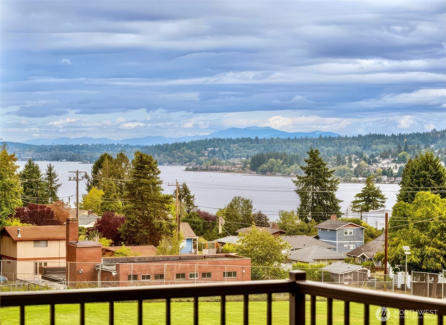 Pending $899,000 • Co-Listing Agent