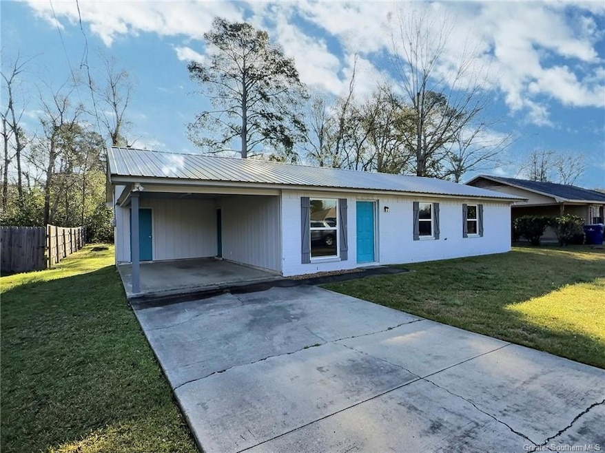 333 Dees St, Deridder, LA 70634 - photo 1