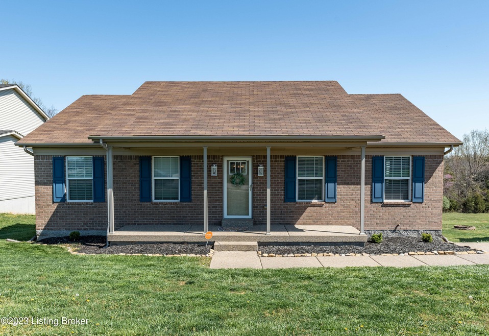 374 Gentry Crossings Blvd, Mount Washington, KY 40047 - photo 1