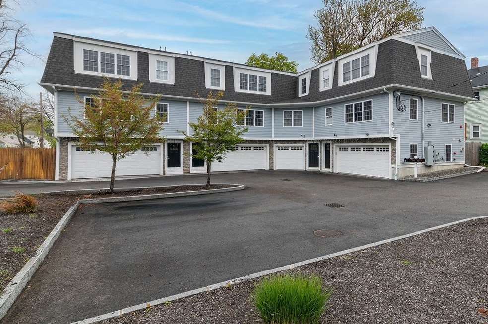 60 Cleverly Ct unit 3, Quincy, MA 02169 - photo 1