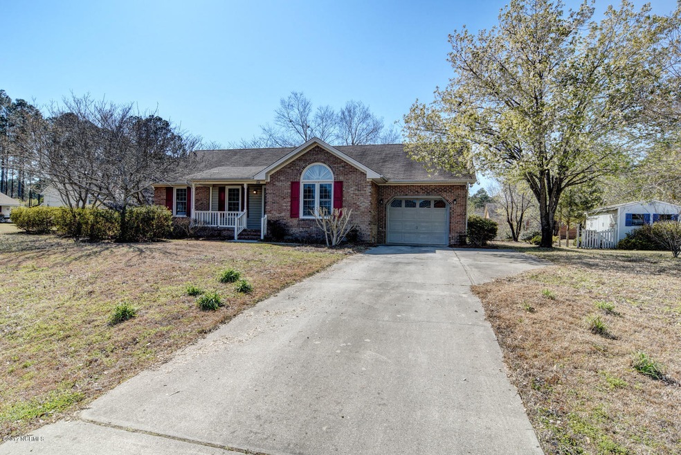 1501 Setter Ln Wilmington NC-large-001-9
