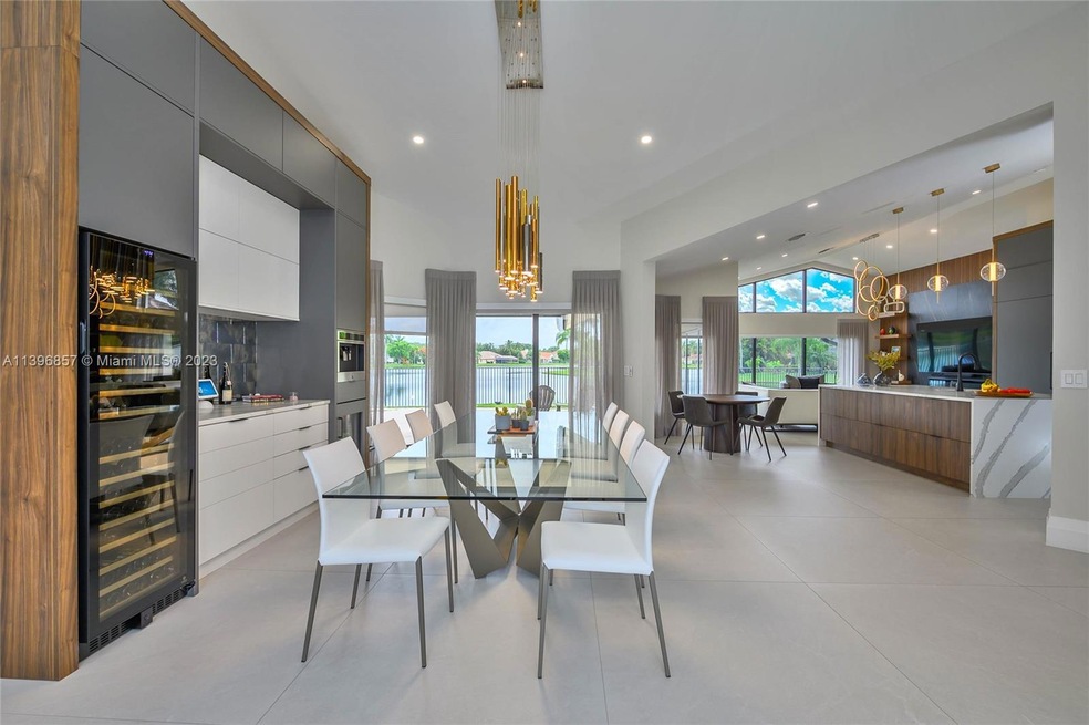 1089 Deerwood Ln, Weston, FL 33326 - photo 1