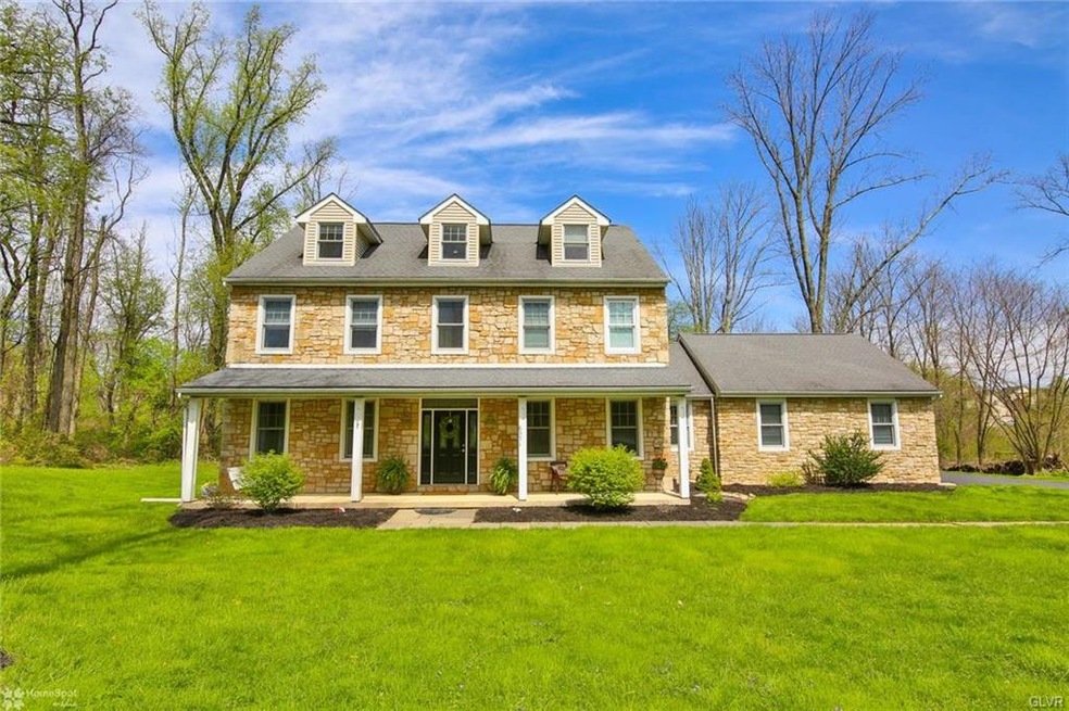 6371 Kings Hwy S, Zionsville, PA 18092 - photo 1