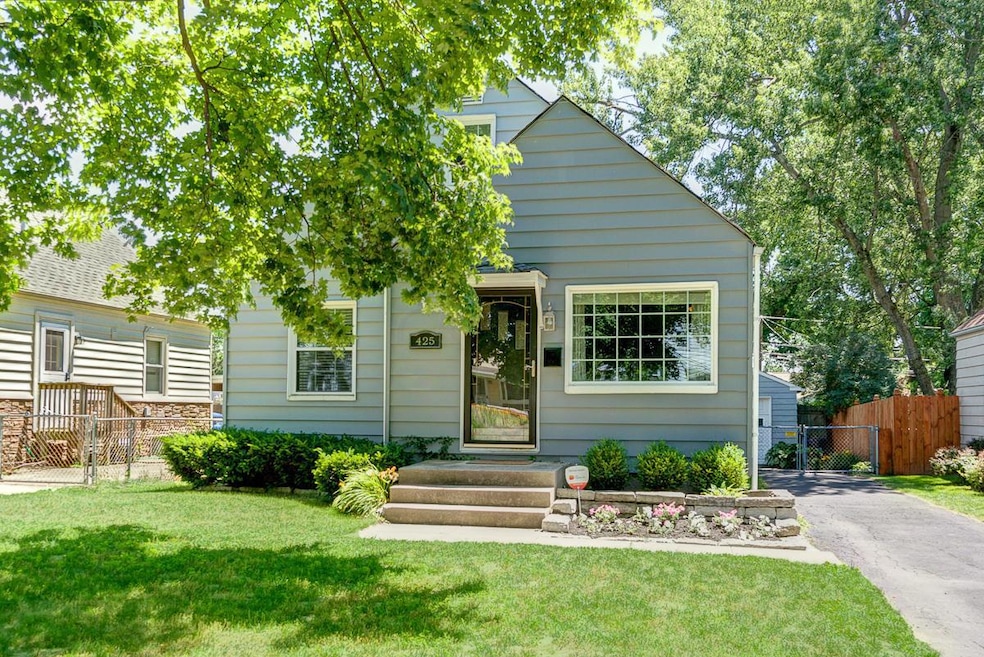 425 E Beechwold Blvd, Columbus, OH 43214 - photo 1