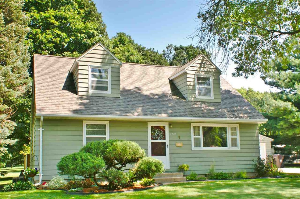 3422 Mcclain Dr, Cedar Falls, IA 50613 - photo 1