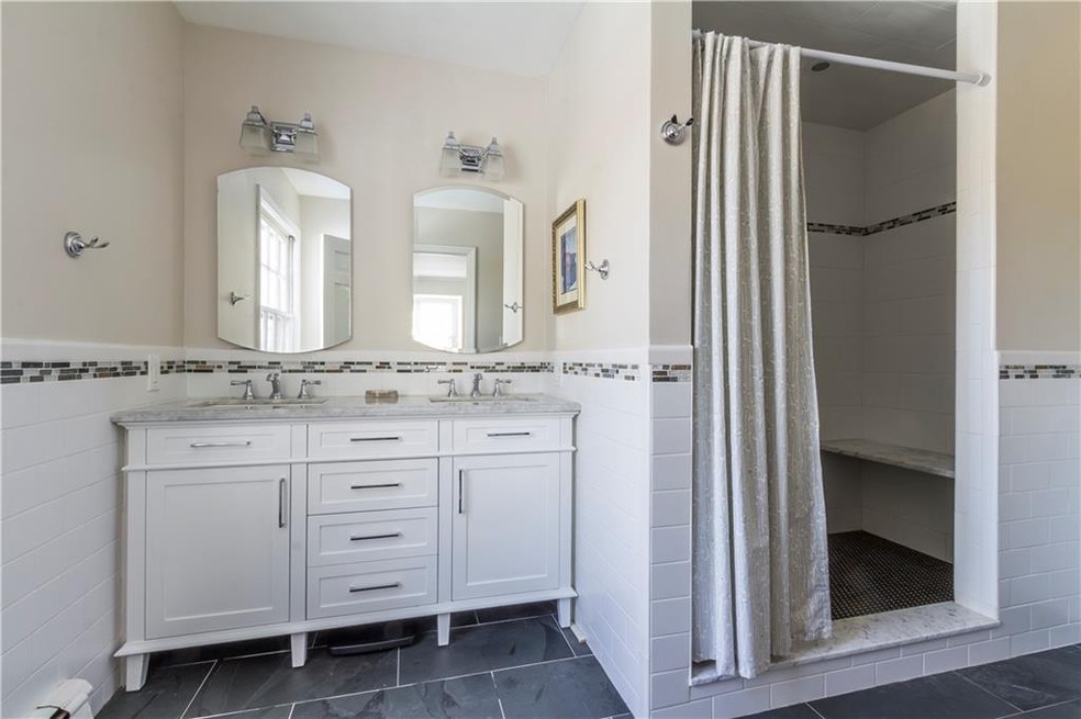 32 Ravenwood Dr, Weston, CT 06883 - photo 1