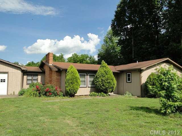130 Hugo Ln, Statesville, NC 28677 - photo 1