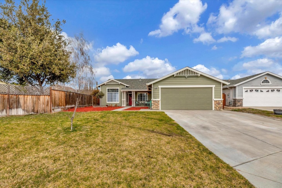 Sold $692,000 • Co-Listing Agent