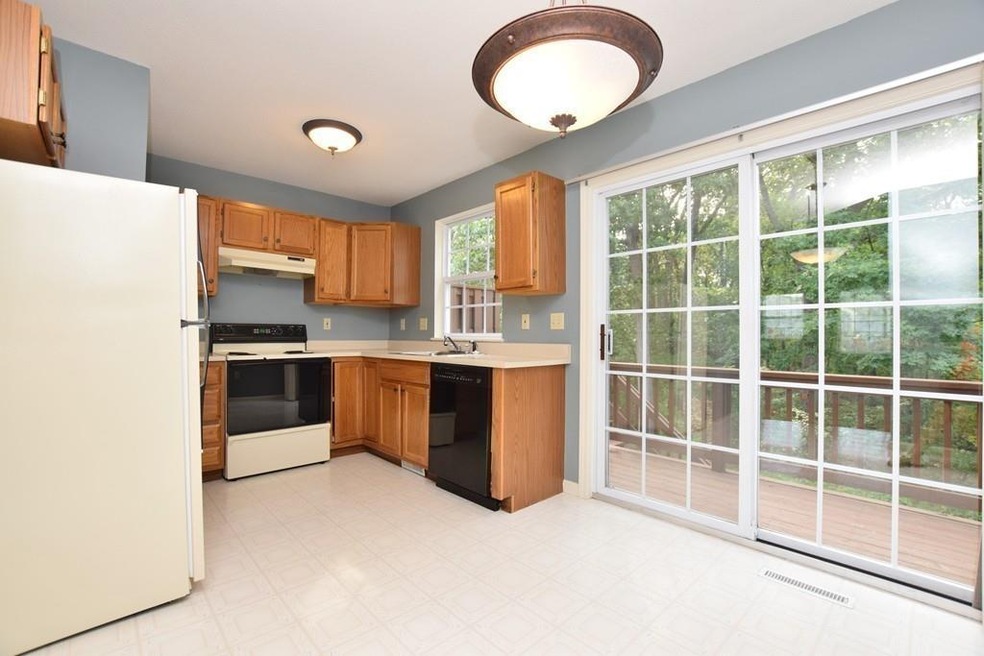 29 Waters Edge, Ludlow, MA 01056 - photo 1