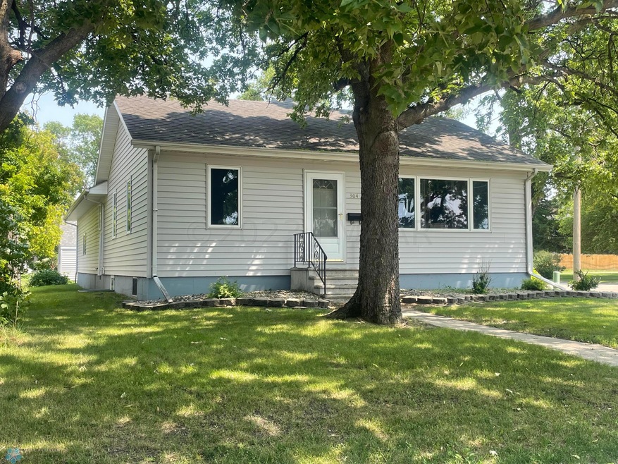 304 Oak Street