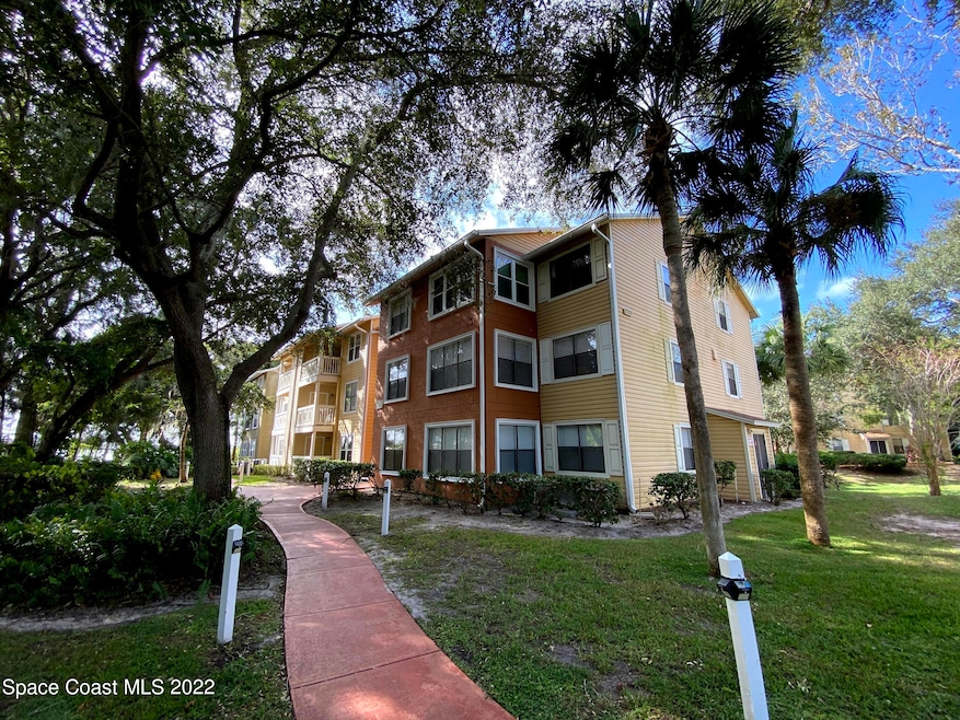 225 S Tropical Trail unit 913, Merritt Island, FL 32952 - photo 1