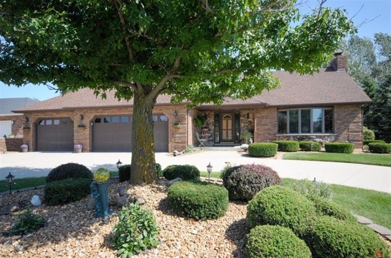 9021 Franklin Dr, Saint John, IN 46373 - photo 1