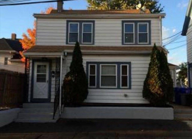 FRONT OF HOUSE