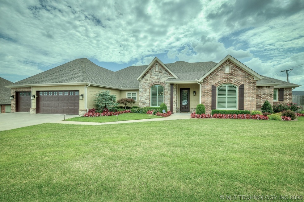 2709 SE Vicksburg St, Bartlesville, OK 74006 - photo 1