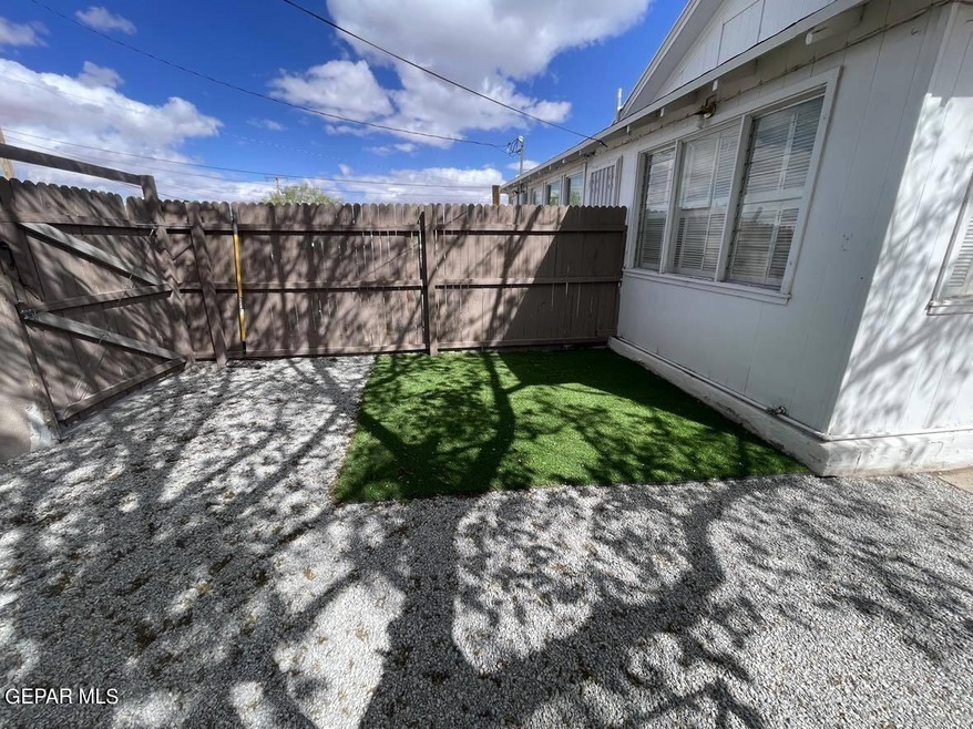 3225 Fort Blvd unit 1, El Paso, TX 79930 - photo 1