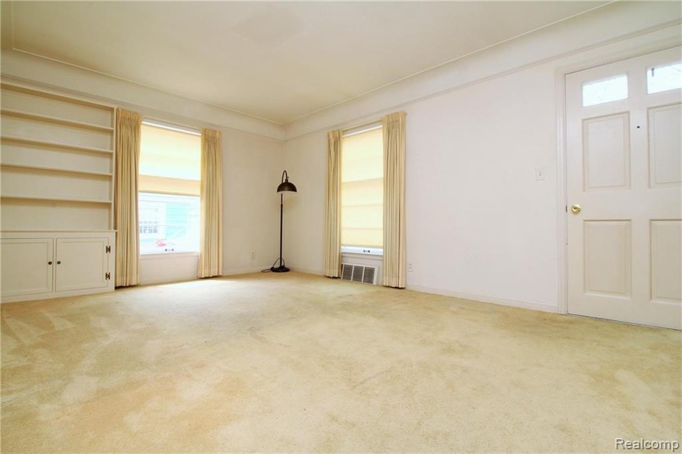 708 Fremont St, Flint, MI 48504 - photo 1