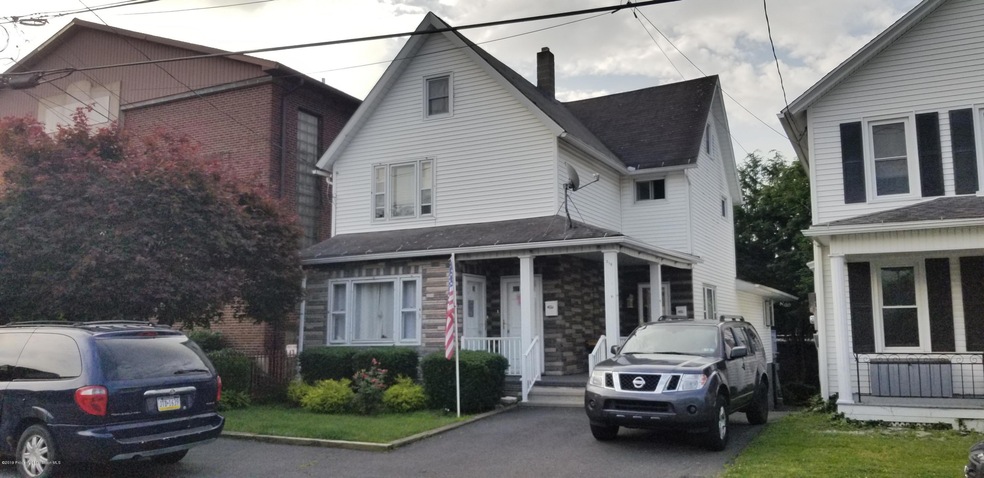 219 Delaware Ave, Olyphant, PA 18447 - photo 1