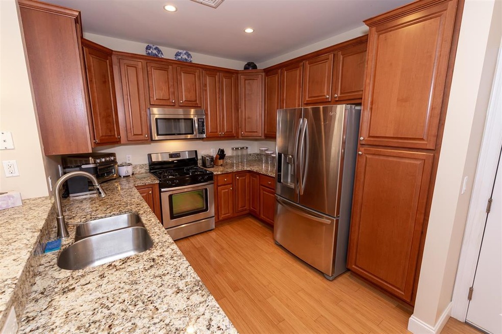 52 Main St unit 204, Nashua, NH 03064 - photo 1