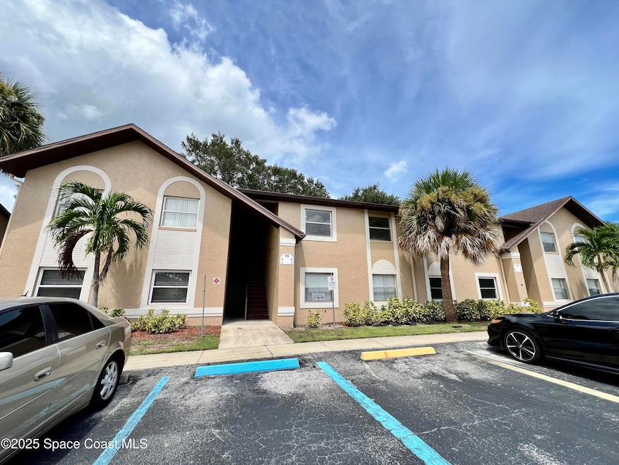 110 Summer Place unit 4, Merritt Island, FL 32953 - photo 1