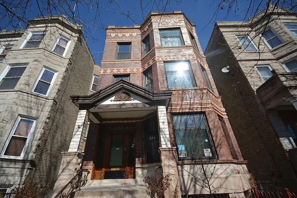 3318 W Pierce Ave unit G, Chicago, IL 60651 - photo 1