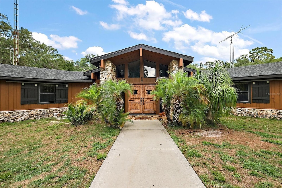 672 E Belt Ave, Bushnell, FL 33513 - photo 1