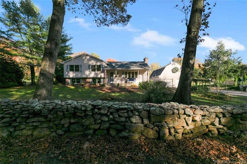 81 Scott Rd, East Lyme, CT 06333 - photo 1