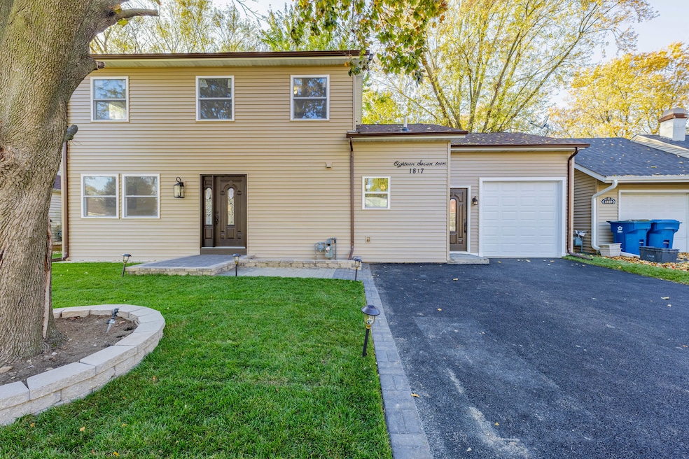 1817 Kelly Ave, Crest Hill, IL 60403 - photo 1