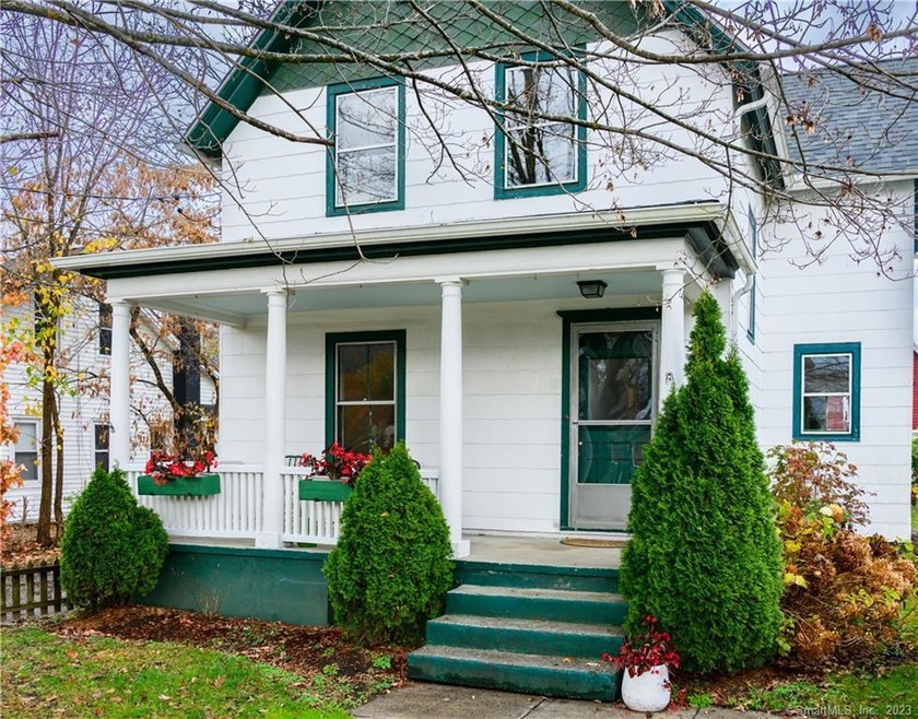 27 Maple St, Kent, CT 06757 - photo 1