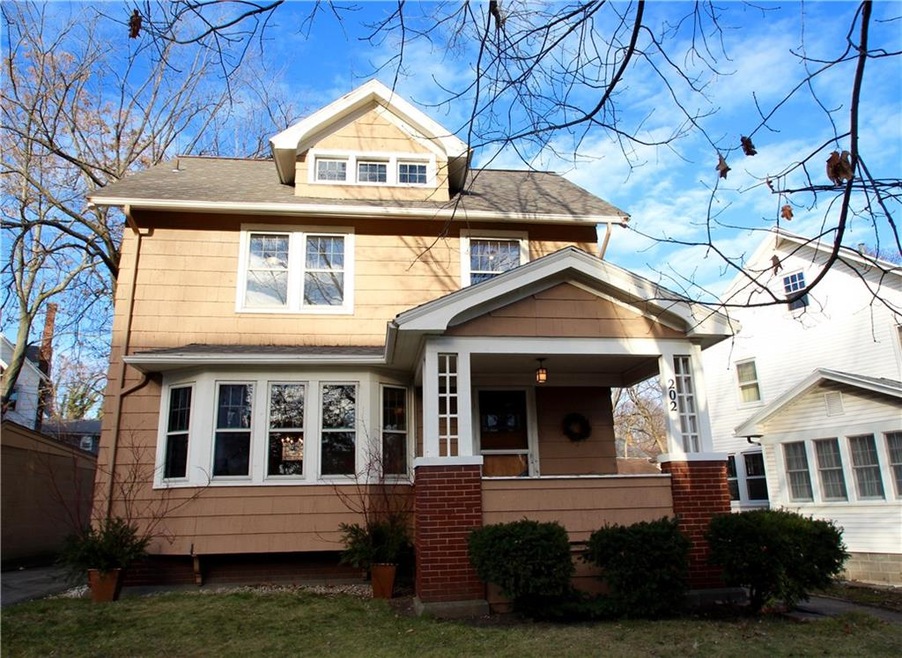 Classic City Colonial !