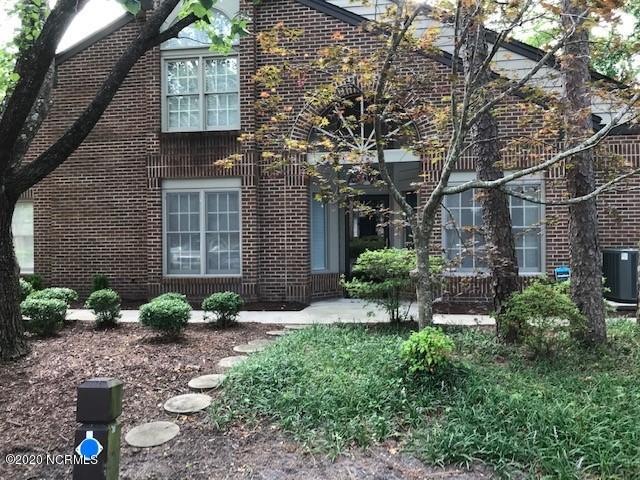 Front of townhome