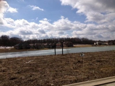 9185 Doubletree Dr N, Crown Point, IN 46307 - photo 1