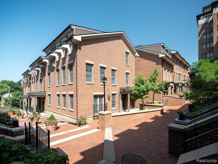 Sold $616,900 • Co-Listing Agent