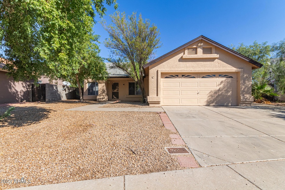 10228 W MEDLOCK DR