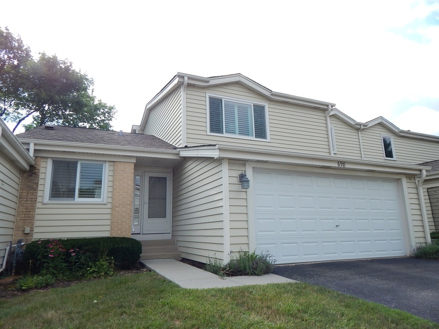 Popular Claridge Model with 3 bedrooms, 2.1 baths,