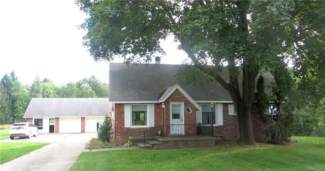 1a. 5072 7 Mile Rd