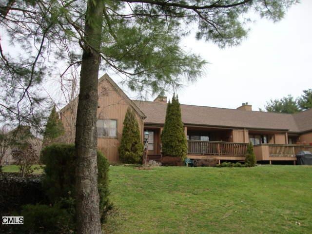 611B Cherokee Ln, Stratford, CT 06614 - photo 1