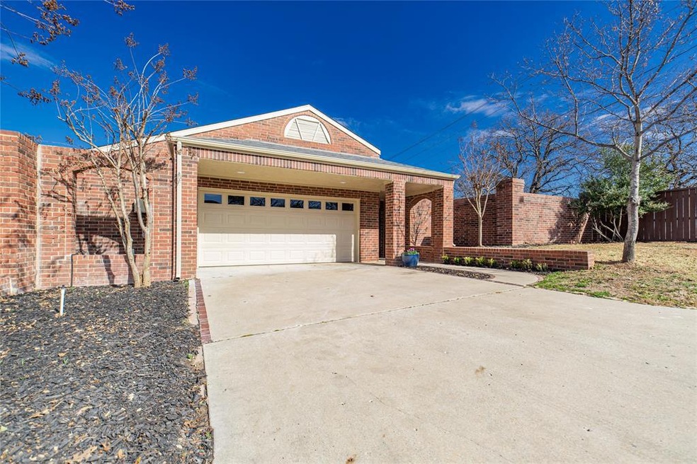 1121 Sandestin Dr, Denton, TX 76205 - photo 1