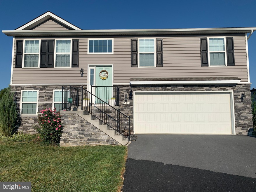 15445 Camden Dr, Greencastle, PA 17225 - photo 1