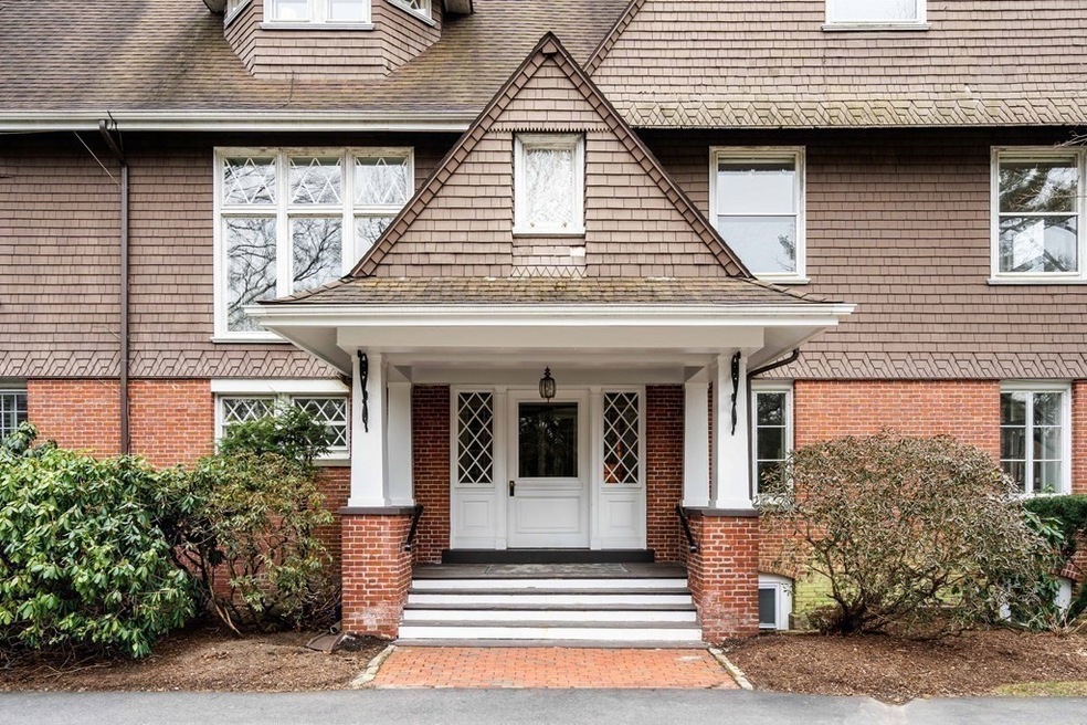 175 Milton St unit 1, Milton, MA 02186 - photo 1