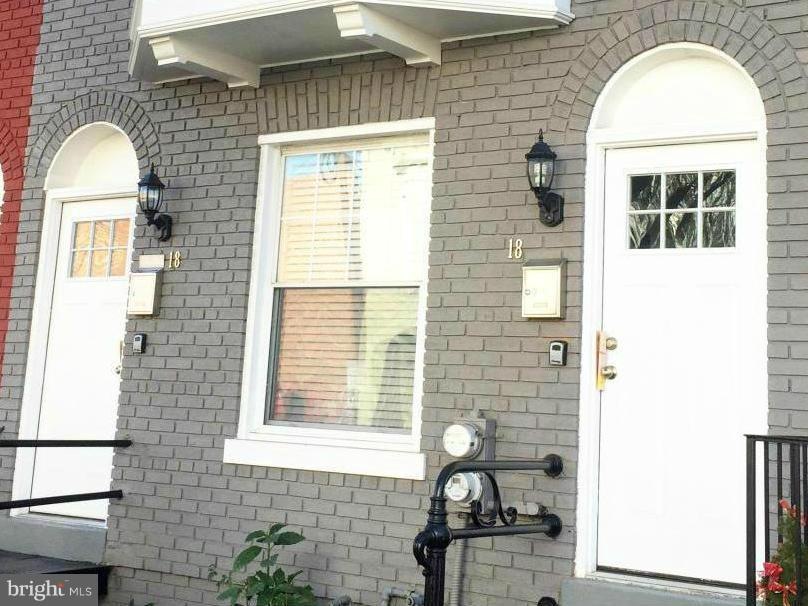 18 Bates St NW unit A, Washington, DC 20001 - photo 1