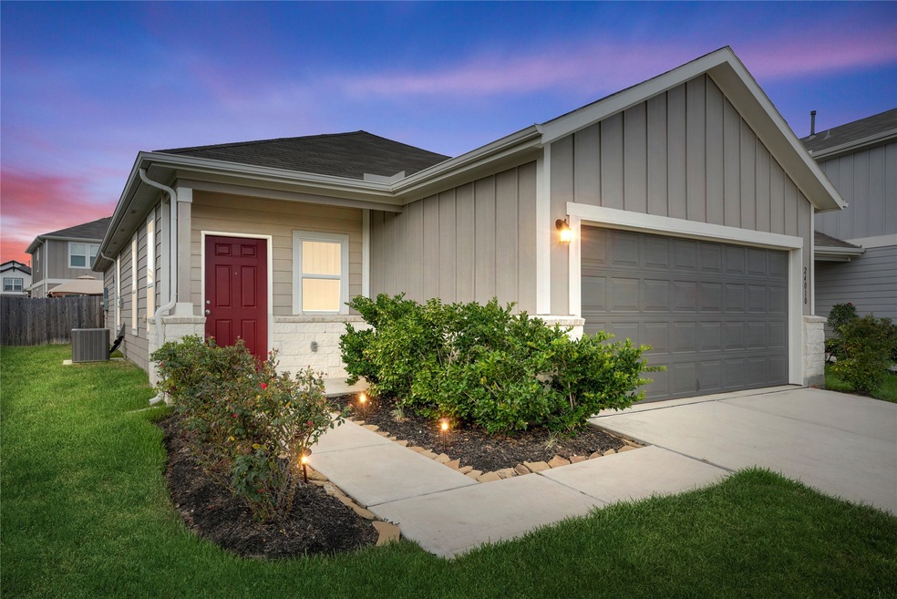 24010 Hay Needle Ln, Hockley, TX 77447 - photo 1