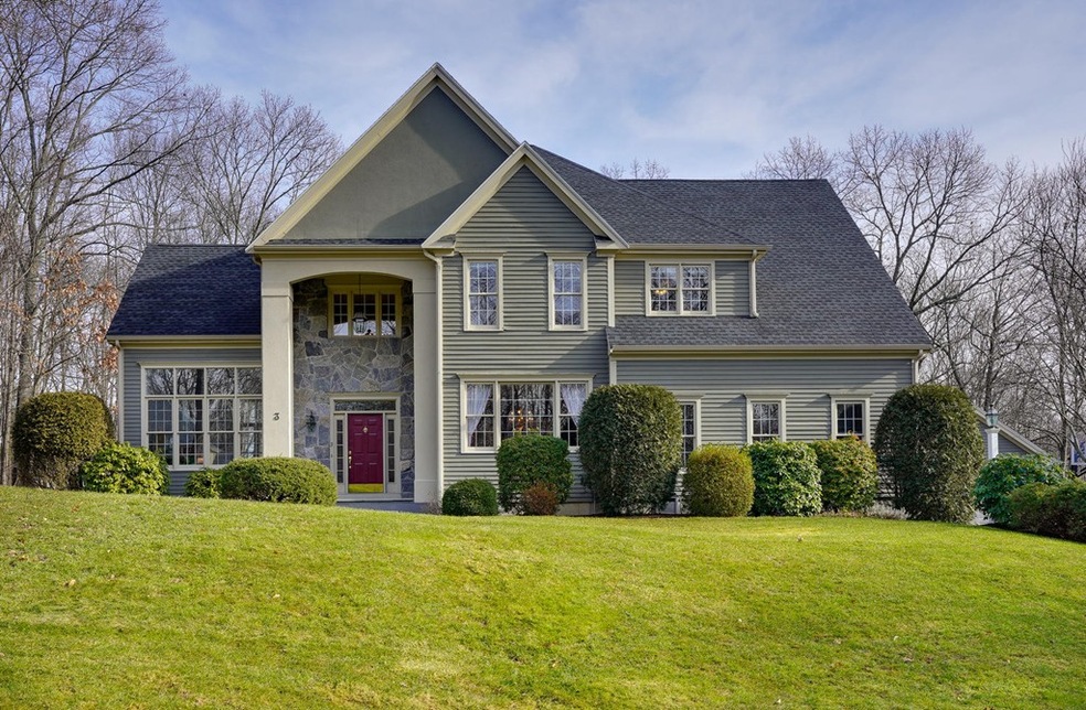 3 Blackthorn Rd, Shrewsbury, MA 01545 - photo 1