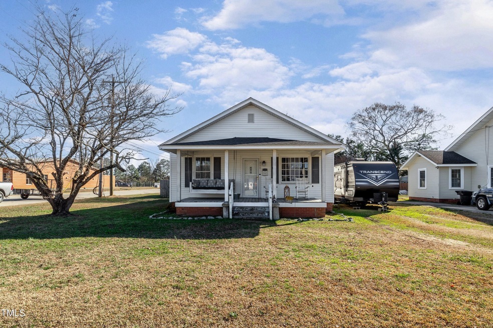 02-311-E-F-Exterior-12