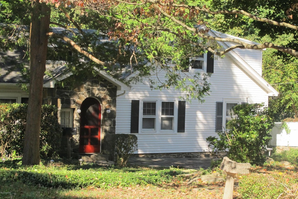 29 Butler St, Cos Cob, CT 06807 - photo 1