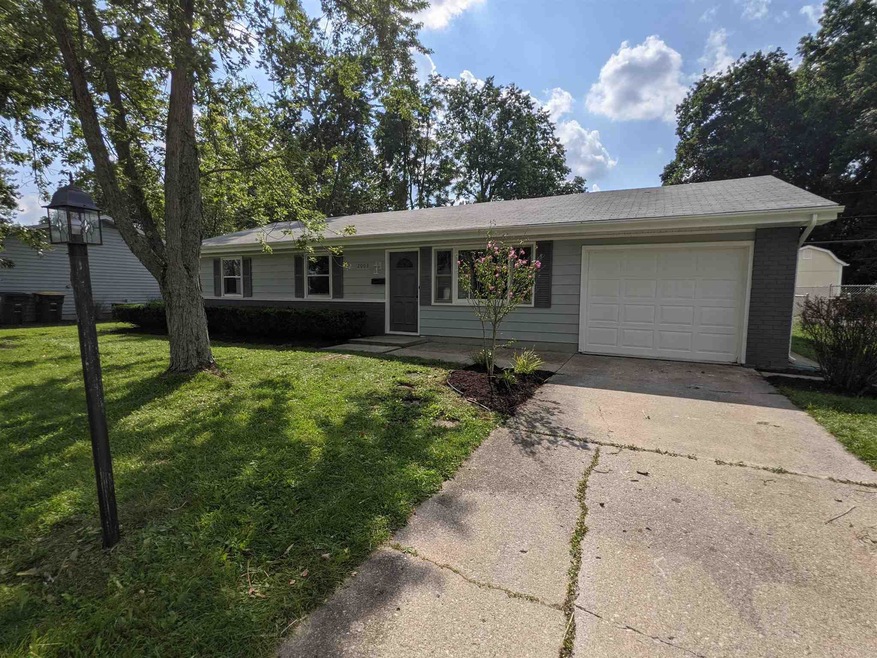 2003 Chochtimar Trail, Fort Wayne, IN 46808 - photo 1