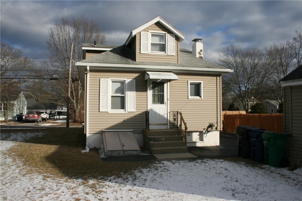 77 Hollis Ave, Warwick, RI 02889 - photo 1