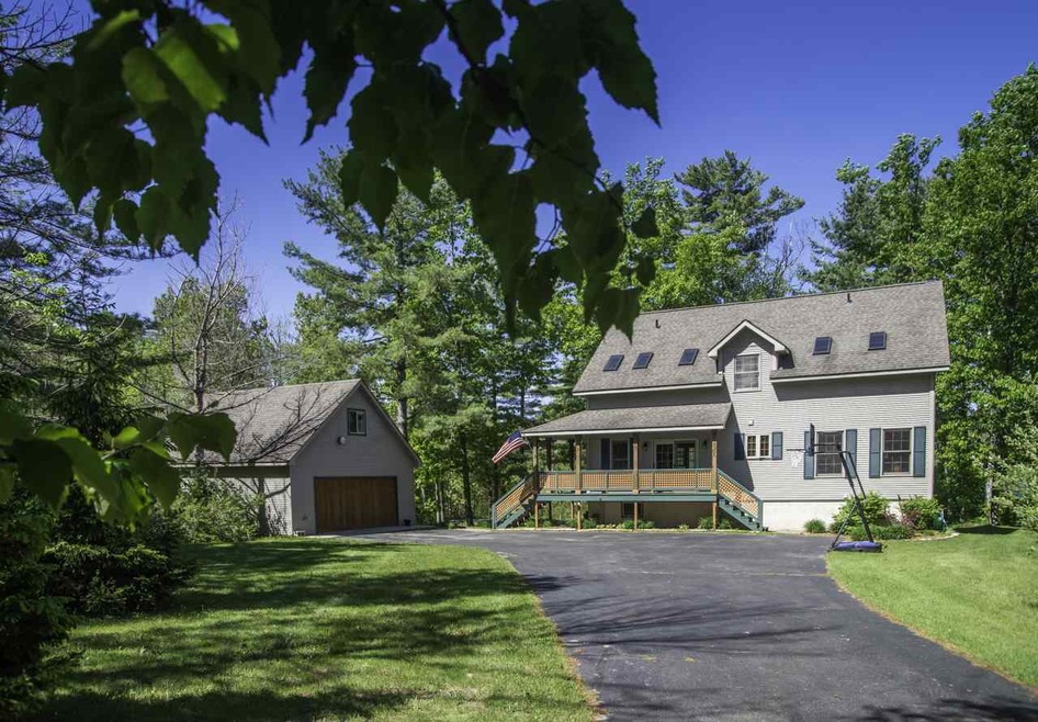 08305 Shrigley Rd, Charlevoix, MI 49720 - photo 1