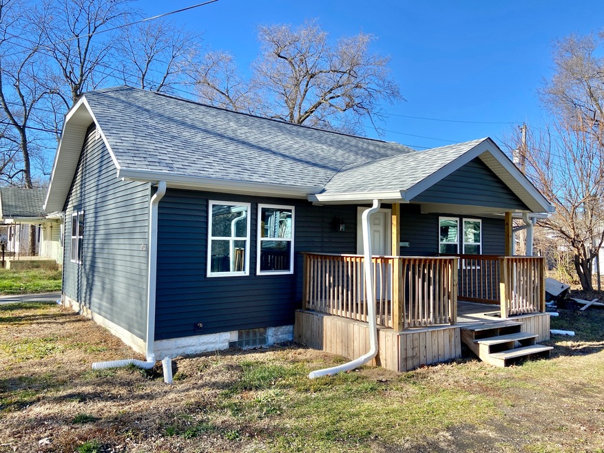 1704 W 15th St, Anderson, IN 46016 - photo 1