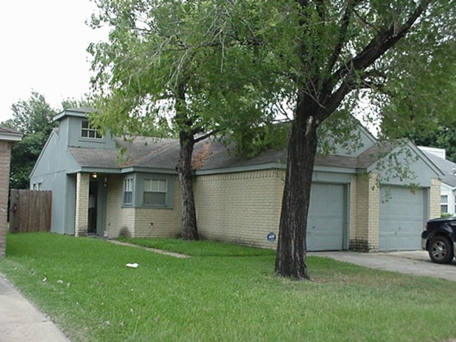 13220 Chimney Sweep Dr, Houston, TX 77041 - photo 1