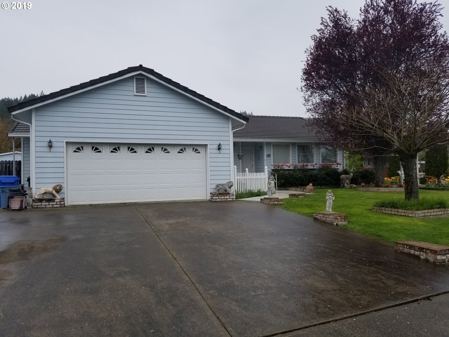 1771 E Fourth Ave, Sutherlin, OR 97479 - photo 1
